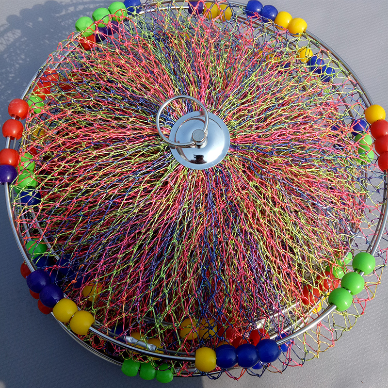 A gift of 33-2.5 for a colourless, colour-coloured bead